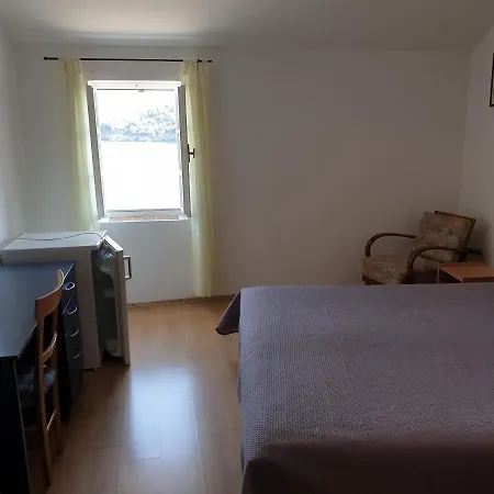 Sobe Mamalu 3* Valun