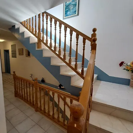 Bed & Breakfast Sobe Mamalu Valun