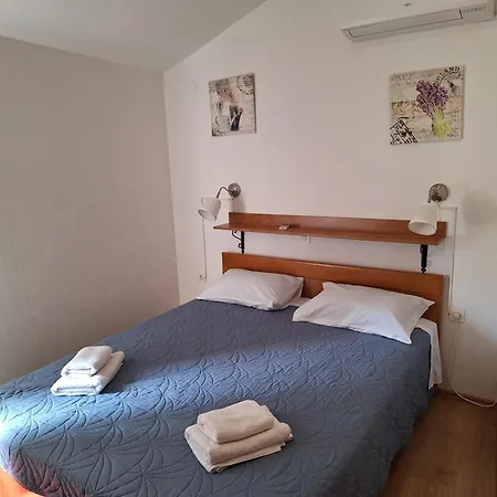 Sobe Mamalu 3* Valun
