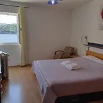 Bed and Breakfast Sobe Mamalu