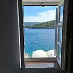 Sobe Mamalu krevet i doručak 3*