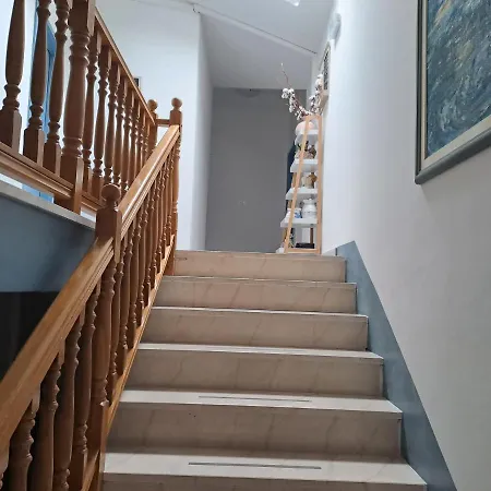 Sobe Mamalu Bed and Breakfast