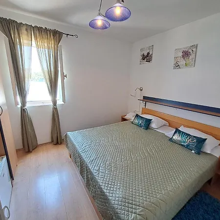 Sobe Mamalu Frühstückspension 3*