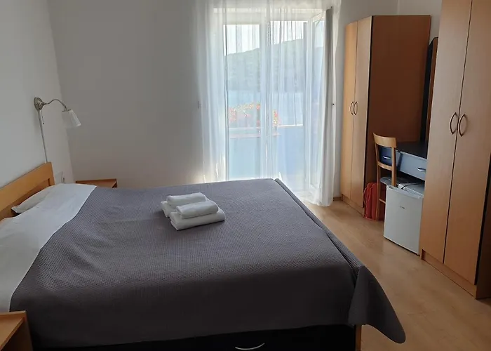 Sobe Mamalu 3* Valun