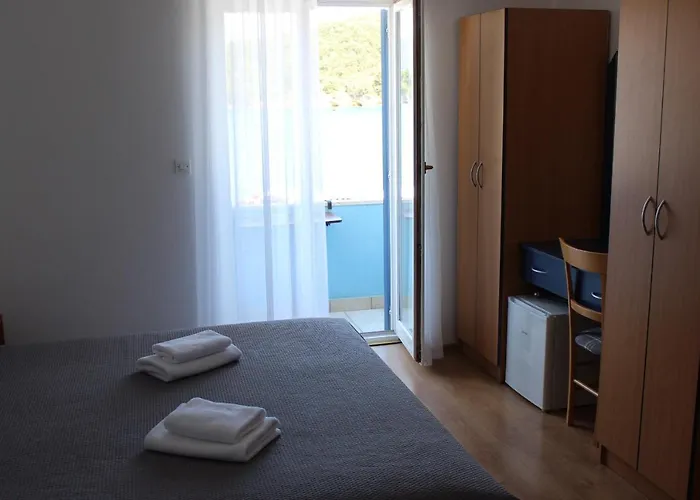 Sobe Mamalu Bed and Breakfast