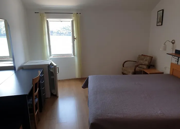 Sobe Mamalu 3* Valun